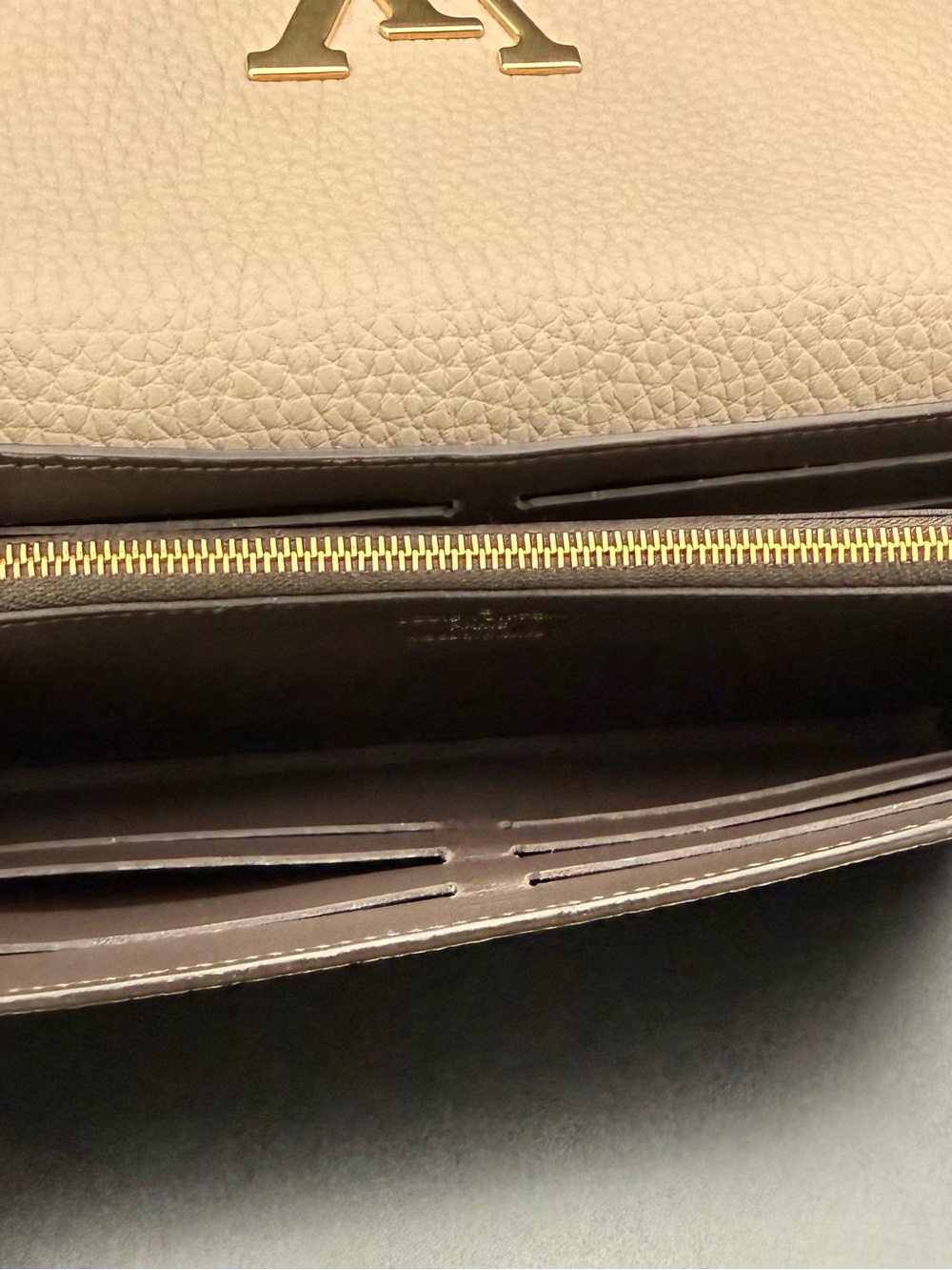 Louis Vuitton Cream Leather Flap Clutch with Gold LV Emblem - Picture 7 of 13